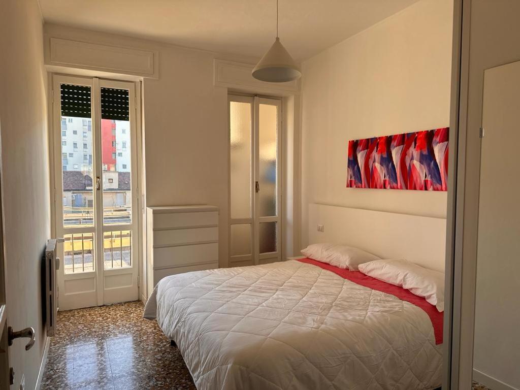 Appartamento Kibilu - Via Lomellina Mm Argonne - Linate Airport *
